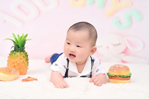 绵阳宝宝多久抬头 绵阳宝宝多久抬头